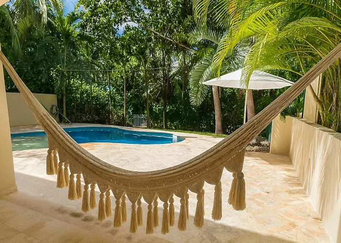 Pousada 7br Private Jacuzzi & Pool Sleeps 16 Walk To Lagoon And Golf