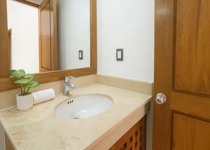7br Private Jacuzzi & Pool Sleeps 16 Walk To Lagoon And Golf Pousada *