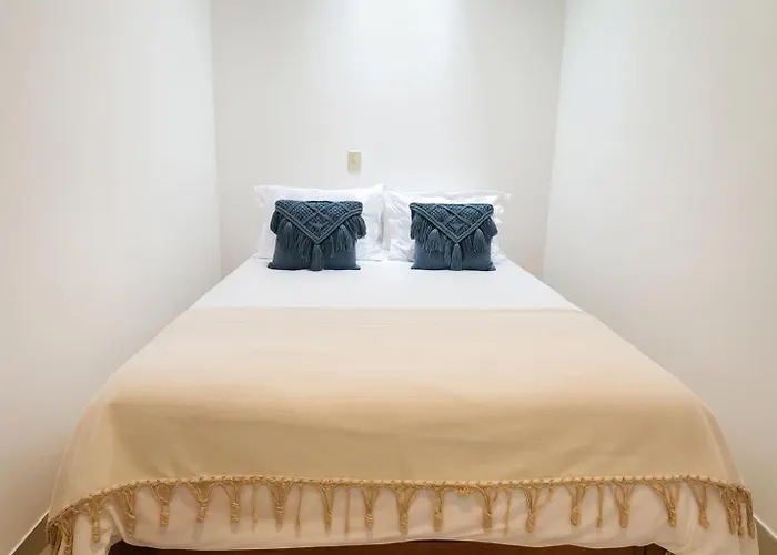 Pousada 7br Private Jacuzzi & Pool Sleeps 16 Walk To Lagoon And Golf *