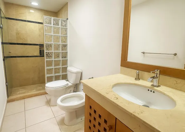 7br Private Jacuzzi & Pool Sleeps 16 Walk To Lagoon And Golf *